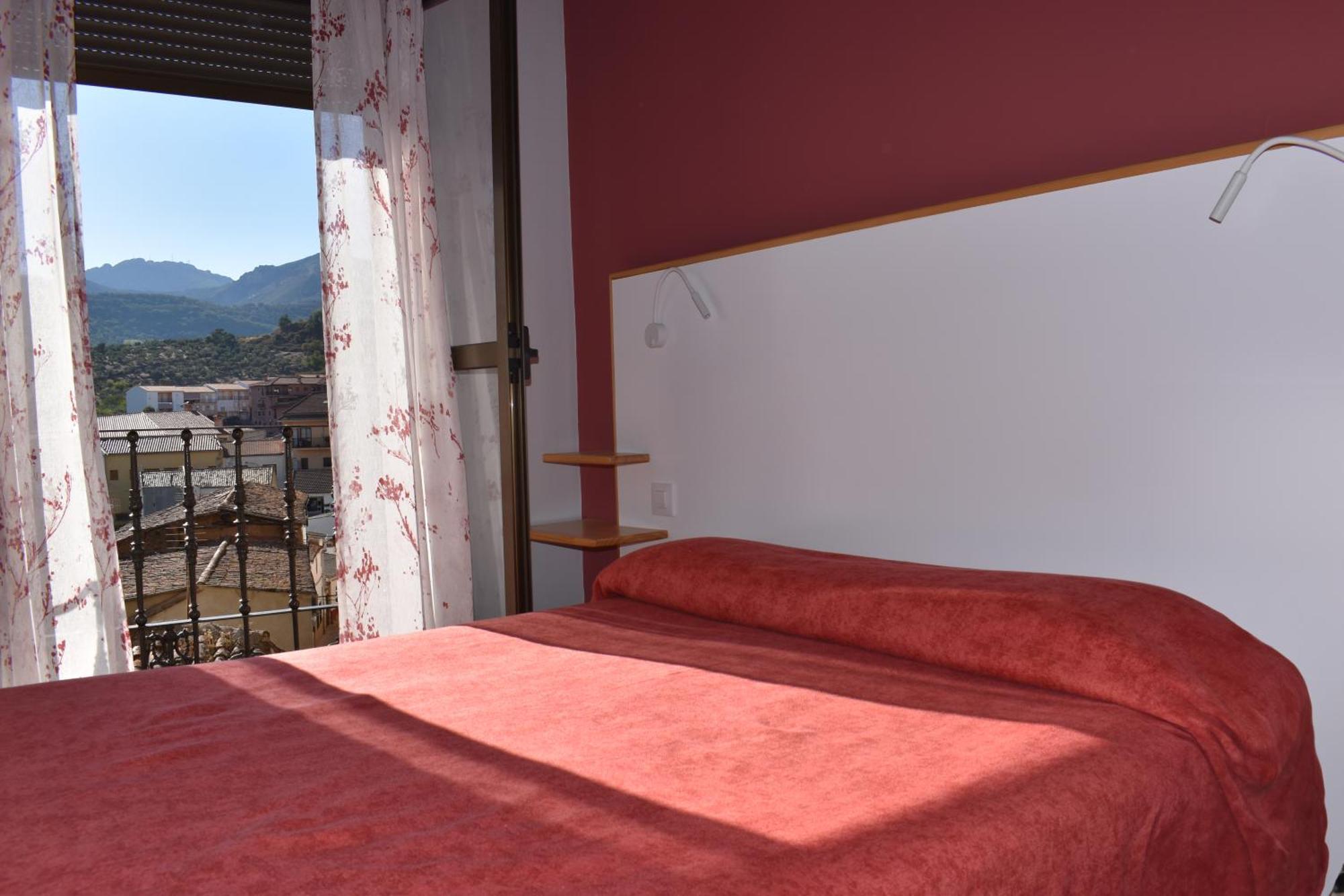Hostal Altamira Guadalupe Гуадалупе Екстериор снимка