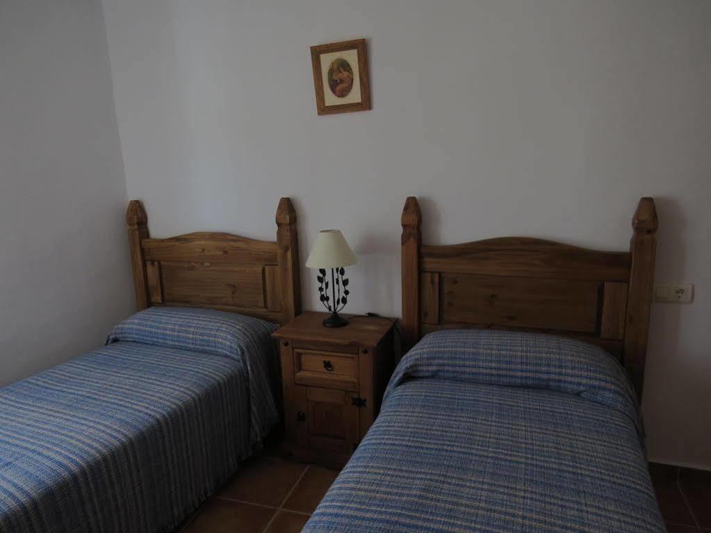 Hostal Altamira Guadalupe Гуадалупе Екстериор снимка